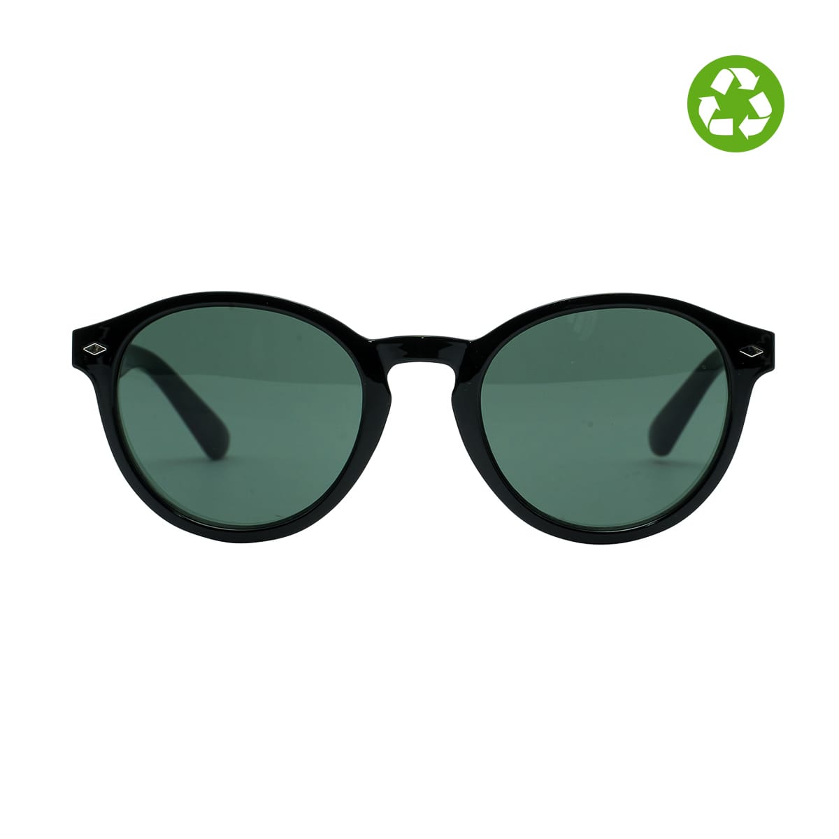 Il modello Drop dalla linea classica, conferisce eleganza e personalità. Rendilo l’accessorio più adatto per il tuo look. Recycled eyewear