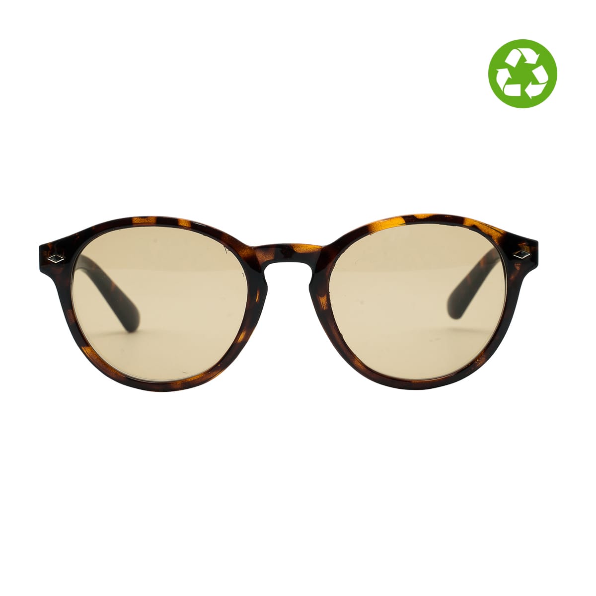 Il modello Drop dalla linea classica, conferisce eleganza e personalità. Rendilo l’accessorio più adatto per il tuo look. Occhiali con plastica riciclata