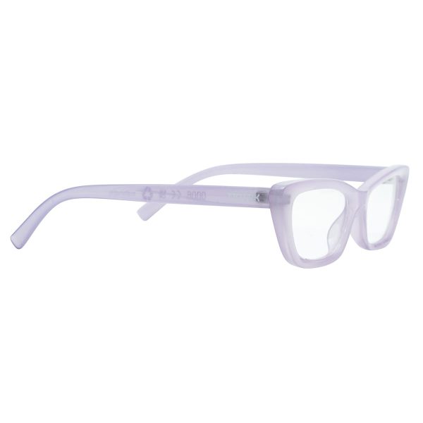 Il modello Nadine, un design che si distingue per la sua personalità fonde un cat-eye con una linea slim. Occhiali da vista sostenibili