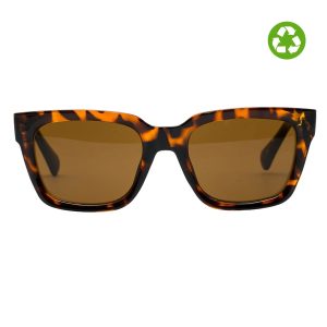 Gli occhiali Square hanno lo stile più distinto. Progettati per essere innovativi, si distinguono per il loro design quadrato. Glasses in recycled PETG